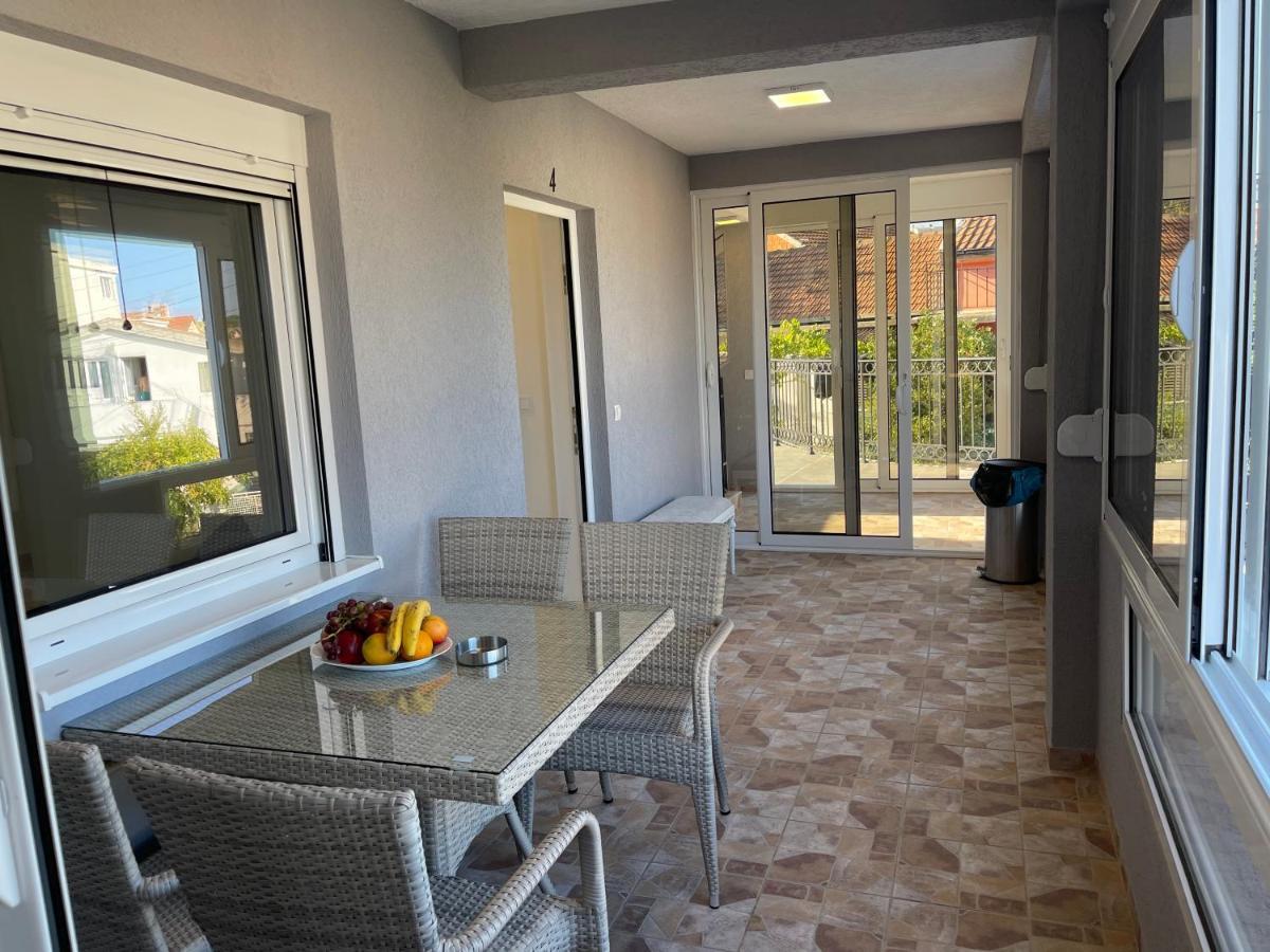 Villa Roki Ravanj Eksteriør billede